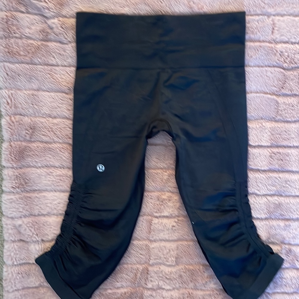 Lululemon 7/8s running leggings 2 pairs - Picture 4 of 5